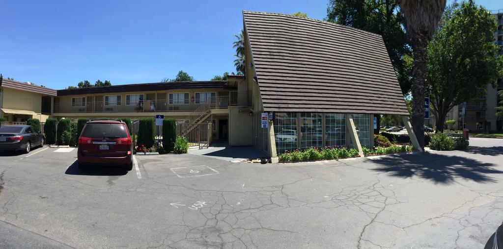 Discovery Inn 모데스토 외부 사진