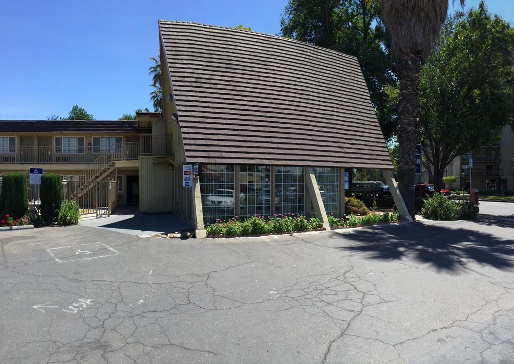 Discovery Inn 모데스토 외부 사진